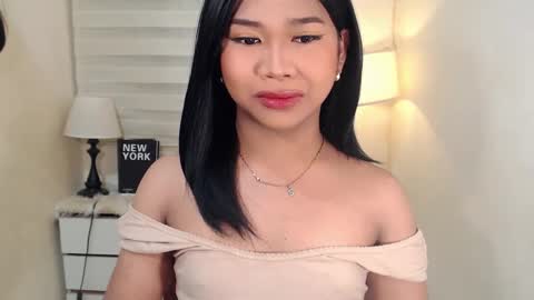 Snapshot of sweet_hoelly chatting on February 25, 7:20 am Slutty Shannel online show from February 25, 7:20 am