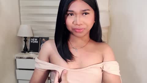 Snapshot of sweet_hoelly chatting on February 26, 2:14 pm Slutty Shannel online show from February 26, 2:14 pm