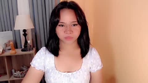 Snapshot of sweet_hoelly chatting on September 9, 8:14 am Slutty Shannel online show from September 9, 8:14 am