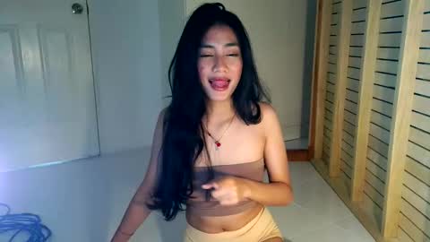 Jenny3 online show from November 25, 1:55 pm