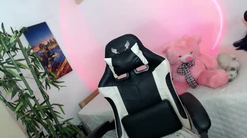 sweet_lady14 online show from March 11, 11:44 am