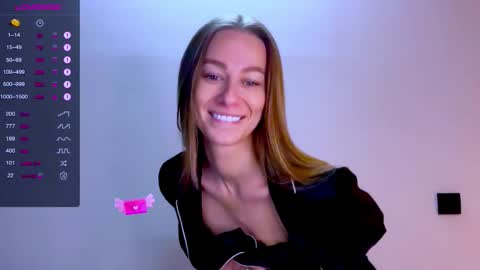 Mia online show from September 30, 12:10 pm