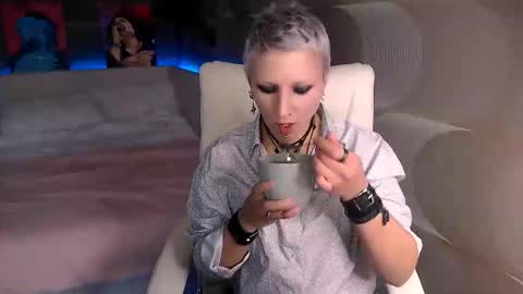 sweet_n_strong online show from October 26, 1:50 pm