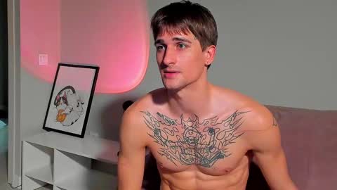 sweet_smith8 online show from January 23, 12:46 am