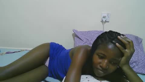 Snapshot of sweet_tattiana chatting on February 6, 7:51 pm Tatty online show from February 6, 7:51 pm