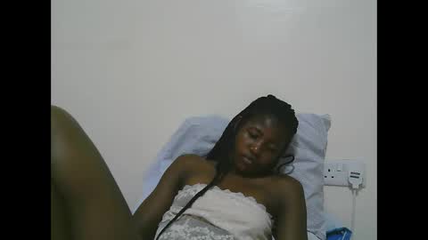 Snapshot of sweet_tattiana chatting on February 14, 5:25 pm Tatty online show from February 14, 5:25 pm