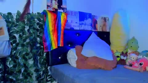 Steven independent model online show from January 19, 2:25 am