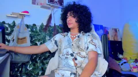 Steven independent model online show from January 19, 8:41 pm