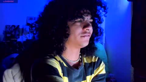 Steven independent model online show from March 9, 4:16 am