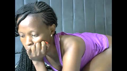 Snapshot of sweetalianah chatting on December 15, 6:12 pm LIANAH online show from December 15, 6:12 pm