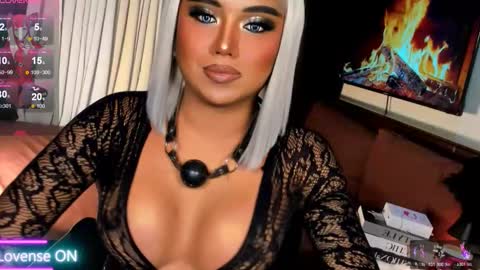 bella online show from November 17, 5:24 am