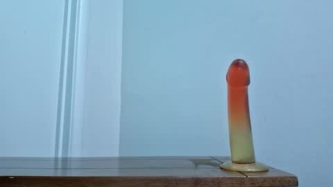 Snapshot of sweetboy842 chatting on January 26, 1:58 pm sweetboy842 online show from January 26, 1:58 pm