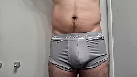 Snapshot of sweetboy842 chatting on September 14, 2:33 am sweetboy842 online show from September 14, 2:33 am