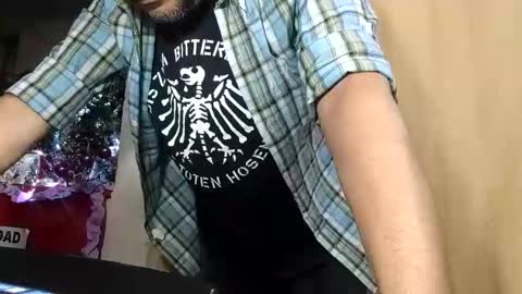 sweetcuervo independent model online show from December 22, 7:33 am