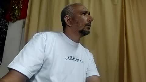 sweetcuervo independent model online show from December 29, 5:21 am