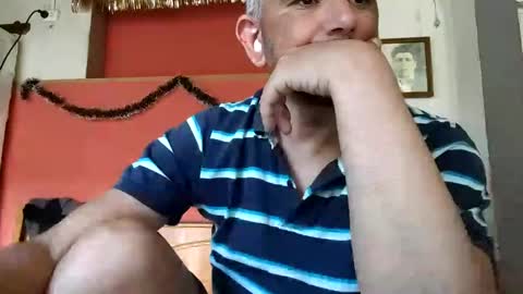 sweetcuervo independent model online show from December 29, 8:15 pm