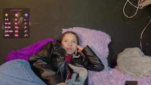 sweetdam12 online show from September 17, 9:16 pm