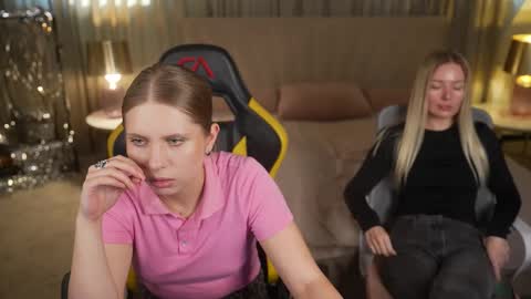 Amelia online show from October 7, 2:14 pm