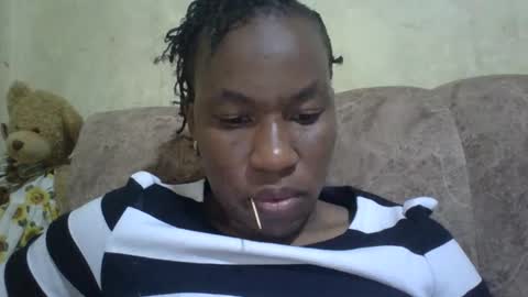 sweetdiva2012 online show from February 3, 3:42 am