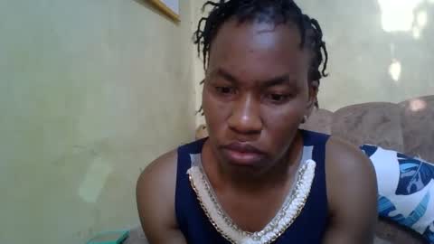 sweetdiva2012 online show from February 5, 4:37 am