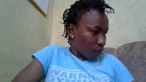 sweetdiva2012 online show from February 11, 7:12 am