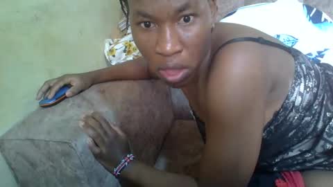 sweetdiva2012 online show from February 25, 4:57 am