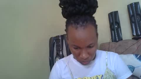 sweetdiva2012 online show from October 26, 5:24 am