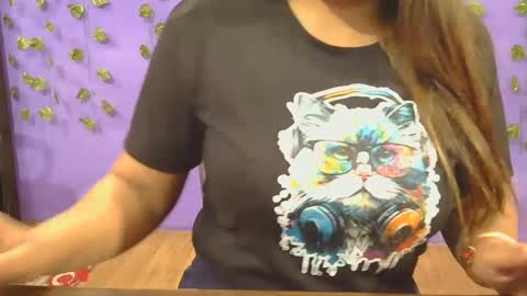 Snapshot of sweetdream220 chatting on January 1, 9:28 am sweetdream220 online show from January 1, 9:28 am