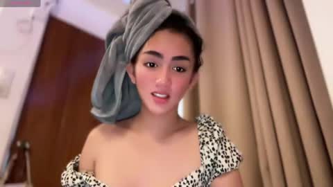 mallow online show from March 12, 9:23 am