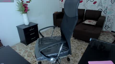 Fabiana online show from December 17, 7:15 pm