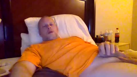 sweetg233 online show from November 23, 6:24 am