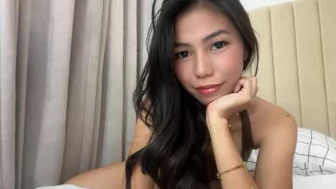 Ella online show from November 29, 6:27 am