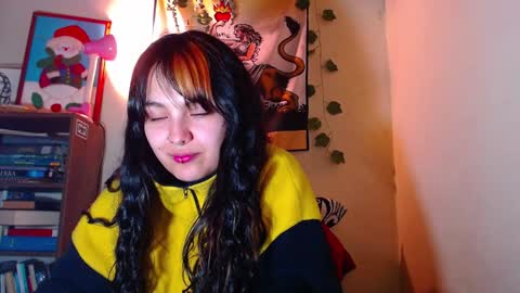 Snapshot of sweetie_maryy chatting on December 14, 6:56 am Maria my insta sweetie maryy online show from December 14, 6:56 am