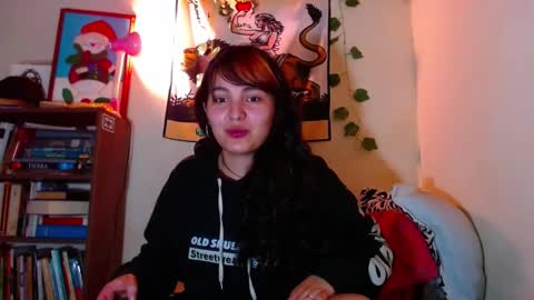 Snapshot of sweetie_maryy chatting on December 16, 4:13 am Maria my insta sweetie maryy online show from December 16, 4:13 am