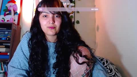 Snapshot of sweetie_maryy chatting on December 29, 2:06 am Maria my insta sweetie maryy online show from December 29, 2:06 am