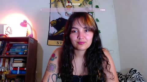 Snapshot of sweetie_maryy chatting on January 12, 8:14 pm Maria my insta sweetie maryy online show from January 12, 8:14 pm