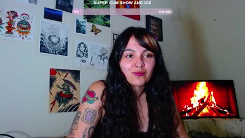 Snapshot of sweetie_maryy chatting on January 25, 7:06 am Maria my insta sweetie maryy online show from January 25, 7:06 am