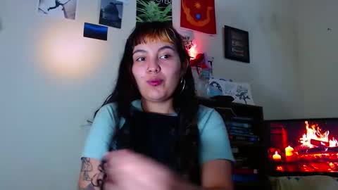 Snapshot of sweetie_maryy chatting on February 23, 11:47 pm Maria my insta sweetie maryy online show from February 23, 11:47 pm