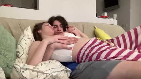 Snapshot of sweetieskitties chatting on March 1, 6:43 pm SweetiesKitties online show from March 1, 6:43 pm