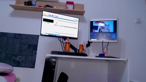 Snapshot of sweetjess022 chatting on February 6, 1:38 am jessica online show from February 6, 1:38 am