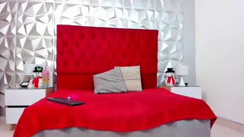 Lauren online show from November 15, 5:38 am