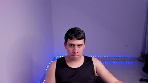 Snapshot of sweetlian_04 chatting on January 24, 3:00 am Lian online show from January 24, 3:00 am