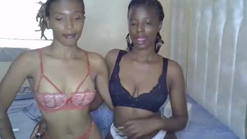 Snapshot of sweetlily_30 chatting on December 15, 8:51 am sweetlily_30 online show from December 15, 8:51 am