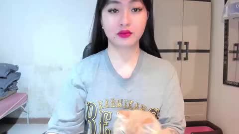 Snapshot of sweetlovepinay04 chatting on January 24, 3:22 am Zoe online show from January 24, 3:22 am