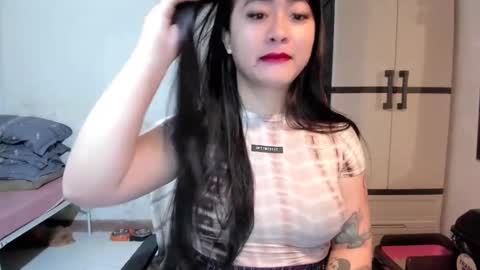 Snapshot of sweetlovepinay04 chatting on March 9, 6:00 pm Zoe online show from March 9, 6:00 pm