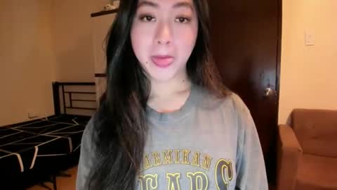 Snapshot of sweetlovepinay04 chatting on September 18, 2:57 am Zoe online show from September 18, 2:57 am