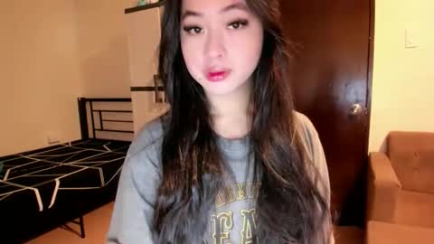 Snapshot of sweetlovepinay04 chatting on September 21, 3:35 pm Zoe online show from September 21, 3:35 pm