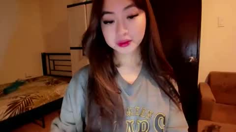 Snapshot of sweetlovepinay04 chatting on October 29, 5:20 am Zoe online show from October 29, 5:20 am