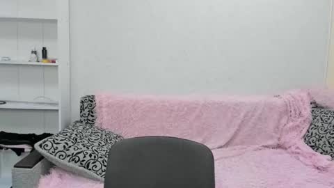 Snapshot of sweetmarylove chatting on February 27, 9:32 am sweetmarylove online show from February 27, 9:32 am