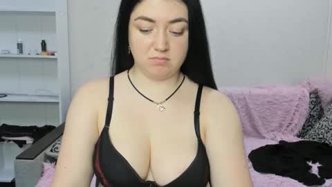 Snapshot of sweetmarylove chatting on March 8, 10:11 am sweetmarylove online show from March 8, 10:11 am